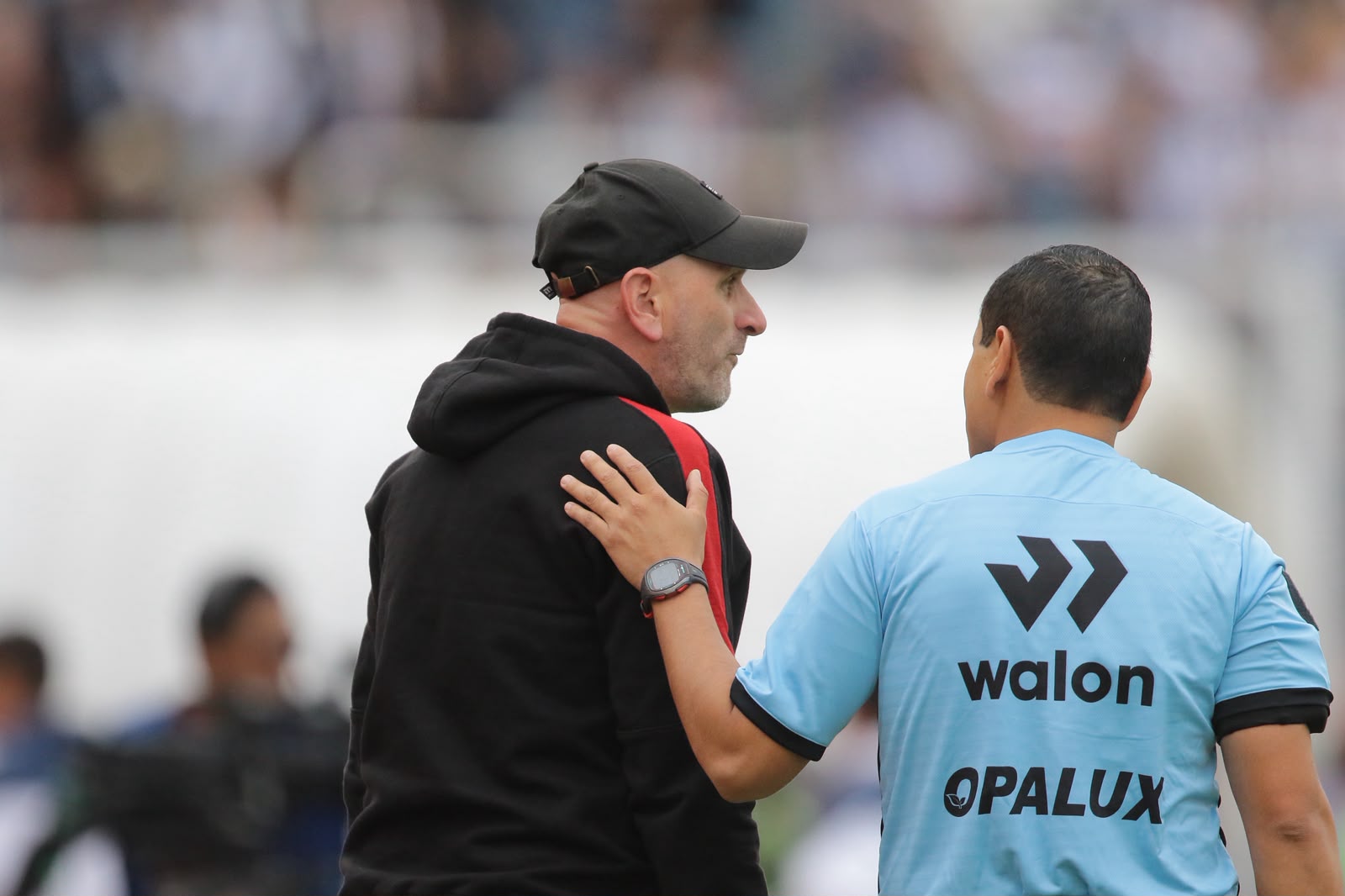 Rondelli no será suspendido por declarar contra del arbitraje