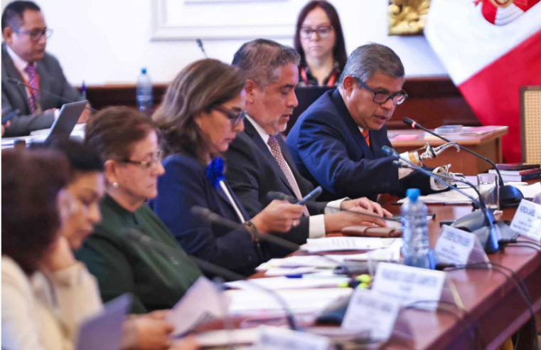 Galarreta afirma que gobierno actuará con o sin facultades legislativas
