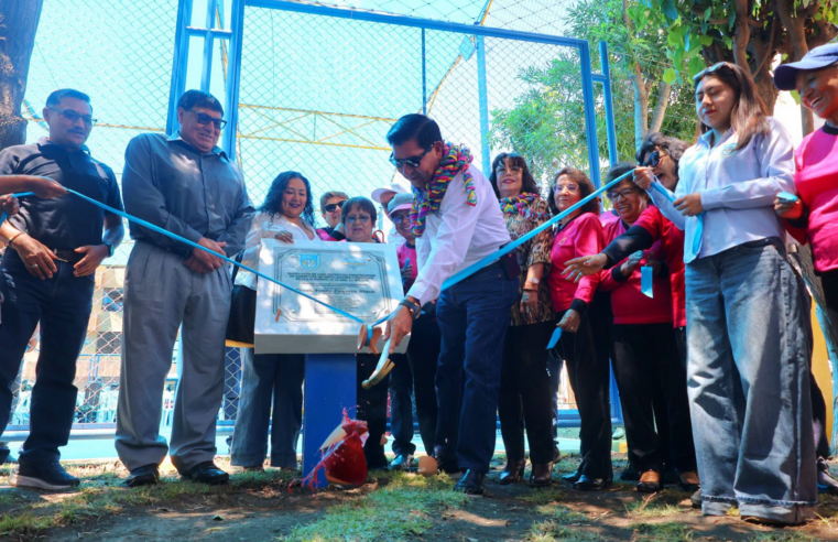 Bustamante y Rivero inaugura dos espacios deportivos y recreativos en urbanizaciones