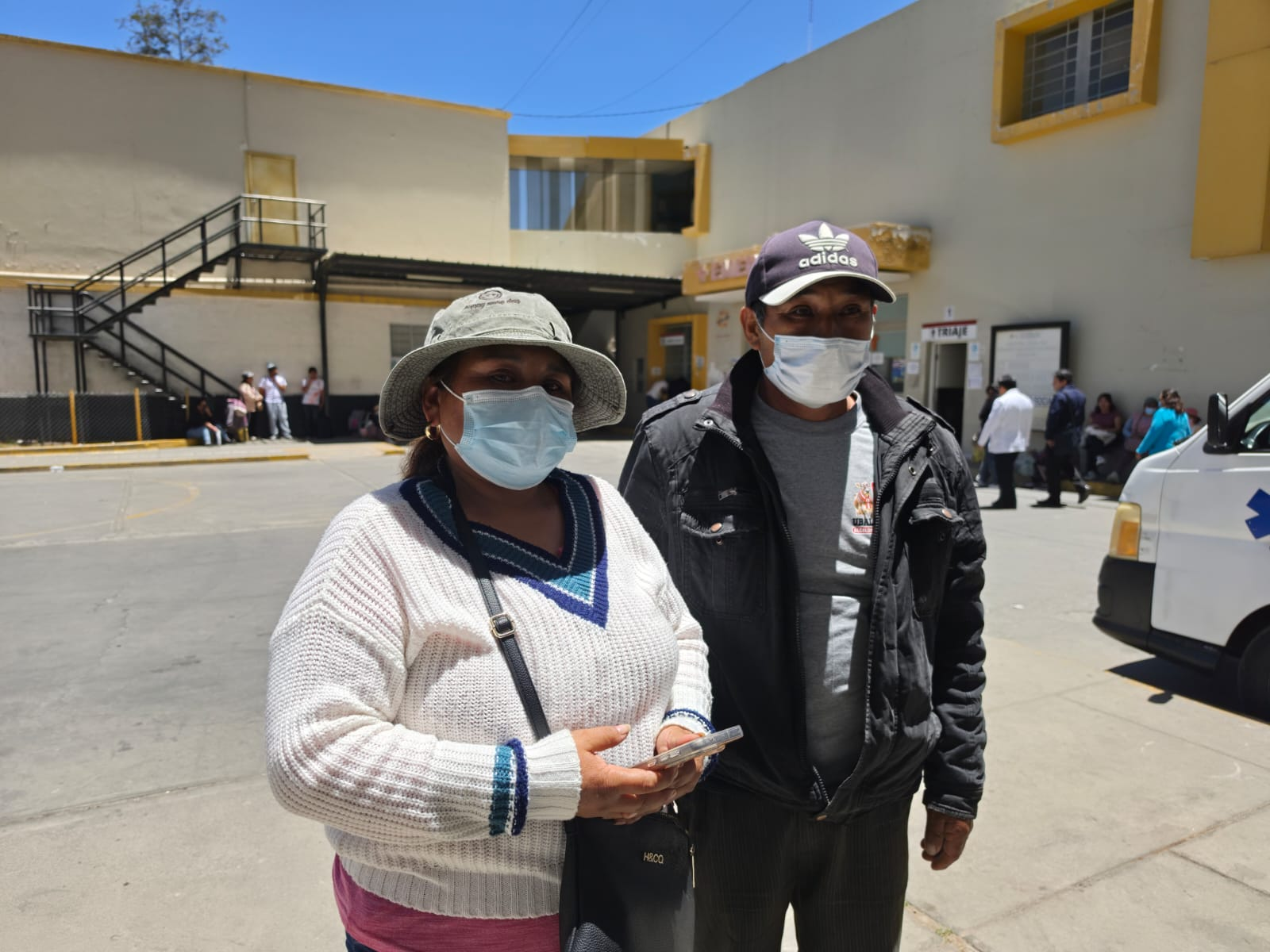 Ganadero quemado en incendio forestal permanece en trauma shock