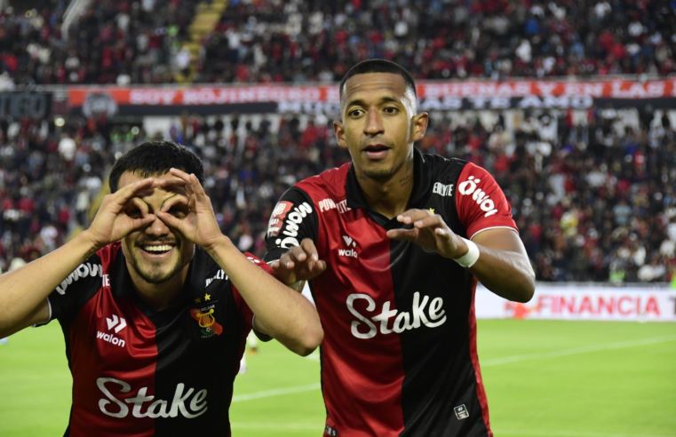 Cuesta llegó a los 209 goles y quiere seguir sumando contra Garcilaso