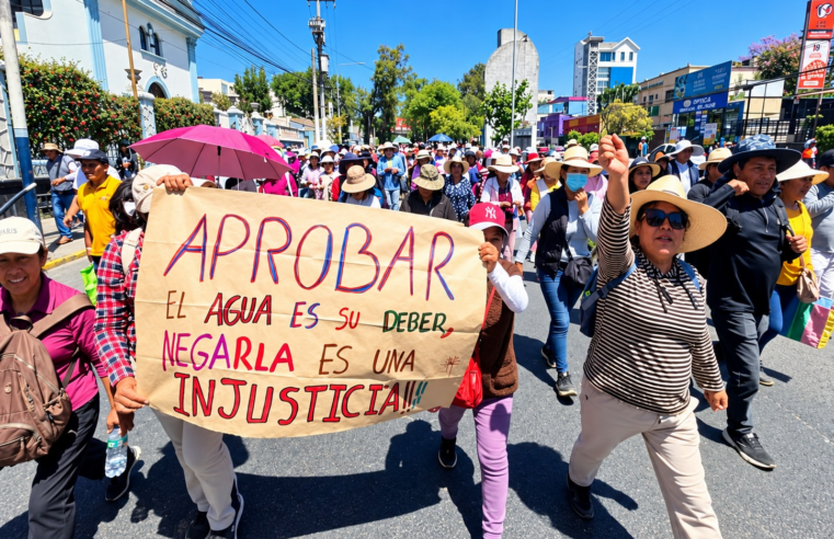 Vecinos de Yura protestan por rechazo a obra de agua potable