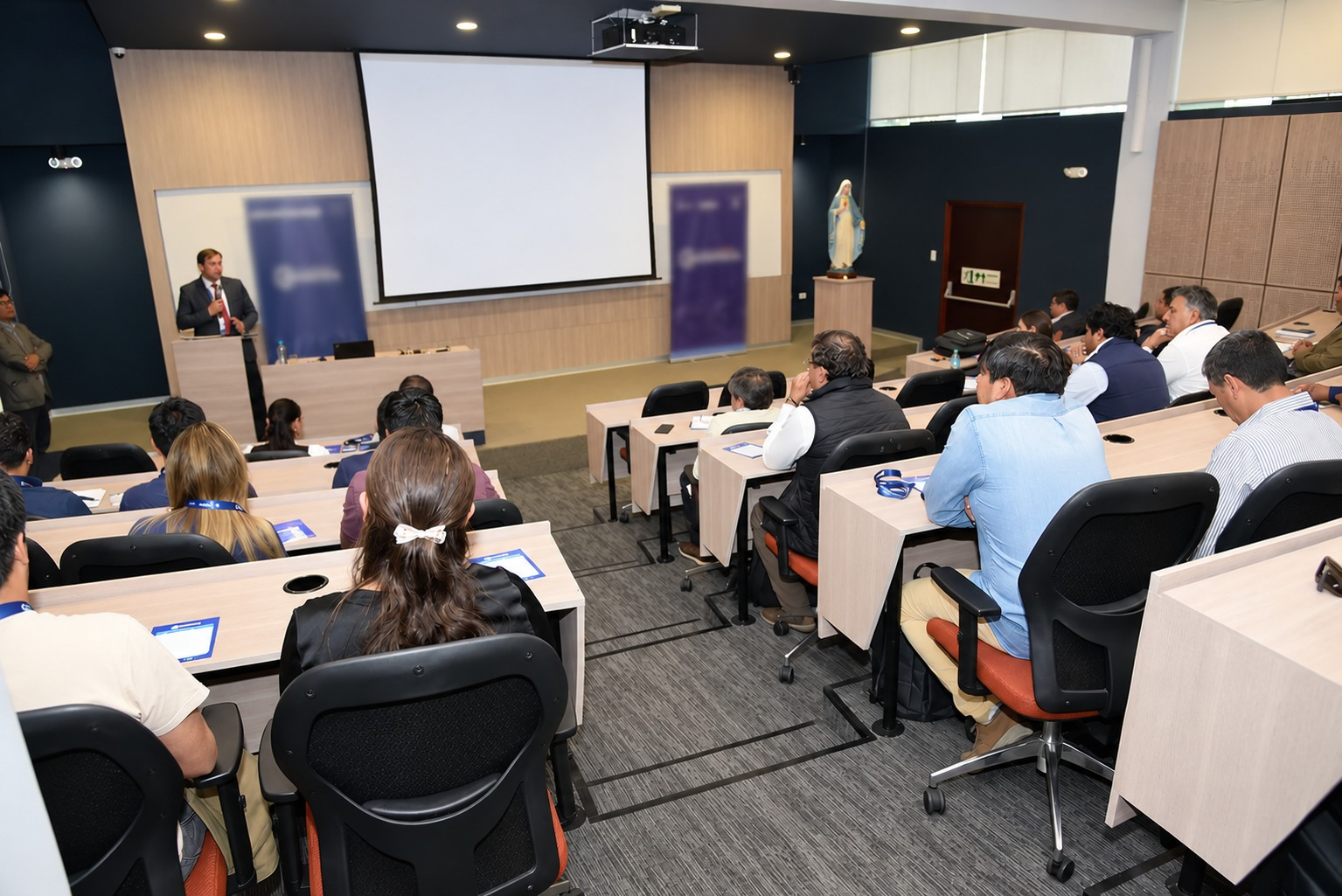 Cemento Yura reúne en Arequipa a especialistas en Seminario de Innovación y Tecnología en la Construcción