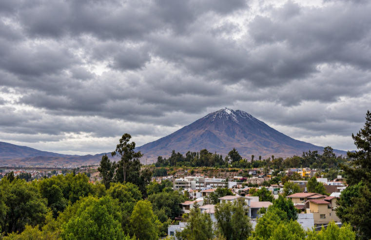 Cielo nublado y posibles lluvias hasta el miércoles en Arequipa
