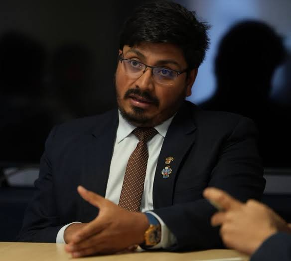 Congresista Aranda reivindica su papel en aprobación de facultades