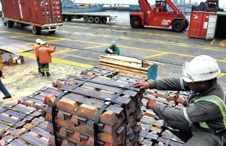 Exportaciones mineras del Perú crecieron 55% entre enero y agosto de 2026