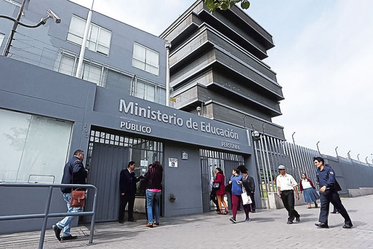 Minedu descontará sueldo a docentes que acaten paro del Sutep este 29