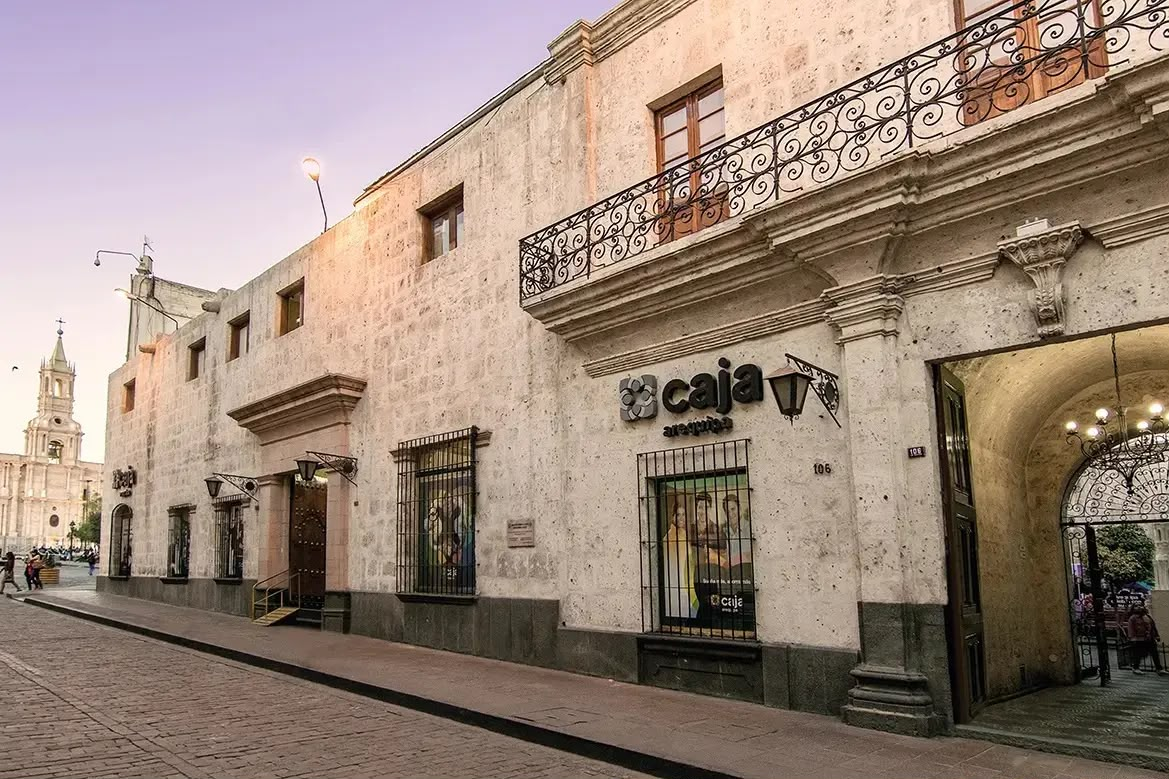 Caja Arequipa supera los S/ 11 000 millones en colocaciones y establece hito en las microfinanzas