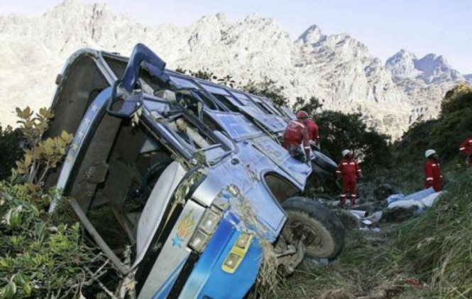 BOLIVIA: ACCIDENTE 10 FALLECIDOS