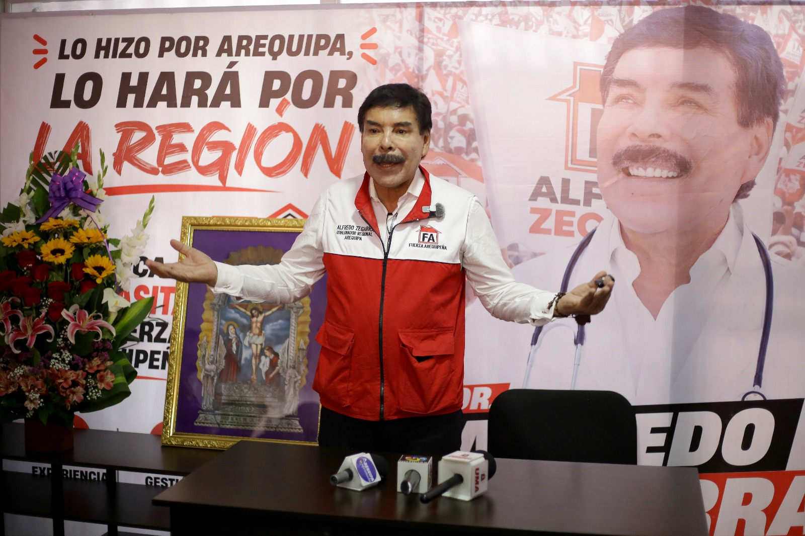 Zegarra cierra campaña con mitin virtual y reivindica campaña austera