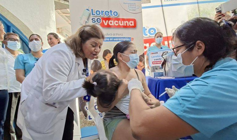 EsSalud refuerza vacunación contra sarampión ante baja cobertura