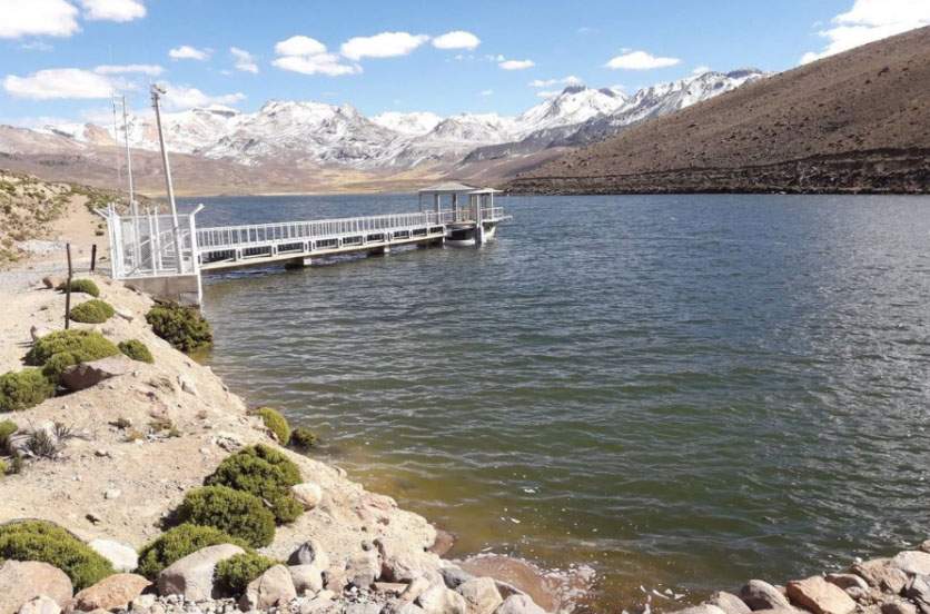 Enfrentan reducción del suministro de agua potable y SUNASS pide medidas urgentes